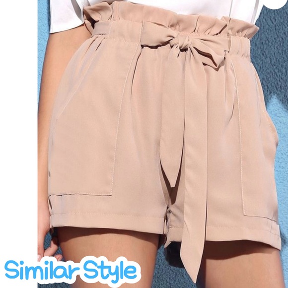 Dynamite Salmon Pink High-Waisted Ruffled Bermuda Shorts with Pockets, Size M - Picture 2 of 10